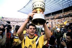 Für lukasz piszczek war das pokalfinale eines der letzten spiele nach elf jahren beim bvb. 30 Jahre Nach Dem Dfb Pokalsieg 1989 Beginnt Eine Neue Zeitrechnung Beim Bvb