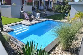 Selbstbau Pool Mit Griechischer Treppe An Der Langsseite Poolgrosse 6m X 3 1m X 1 5m Tief Griechische Schwimmbad Designs Schwimmbader Hinterhof Diy Schwimmbad