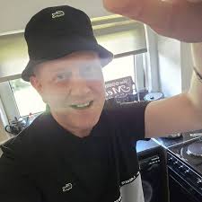 Time for a workout. Who wants to get sweaty with me? #explore #fitness #gym  #fitnessmotivation #fitnessaddict #fyp