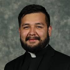 Luis Corral's Instagram, Twitter & Facebook