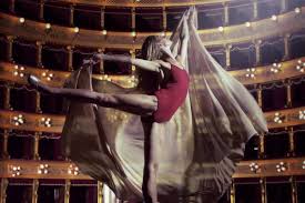 Dal 2015 dirige il corpo di ballo del teatro dell'opera di roma. Rome Opera Ballet Dancers Accuse Director Eleonora Abbagnato Of Disrespectful Behaviour