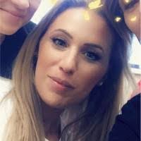 Vicki Lockhart's Instagram, Twitter & Facebook