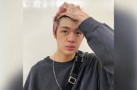 500 likes · 15 talking about this. Warren Hue Musisi Indonesia Yang Bergabung Dengan 88rising