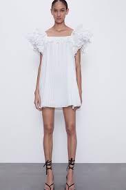 A en effet dévoilé une nouvelle robe en lin blanche de la marque magic linen. Les 15 Robes Zara Qui Vont Manquer Cet Ete Polyvore Source 1 Tendances Mode Beaute Luxe Lifestyle
