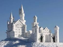 Quando uma queda tráfica e deixa. Aula Colli Junio 2010 Snow Castle Snow Sculptures Ice Sculptures