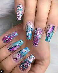 Uñas de verano con mariposa. Unitas Muy Lindas Primaverales Mariposa Flores Manicura De Unas Unas De Gel Elegantes Unas De Maquillaje