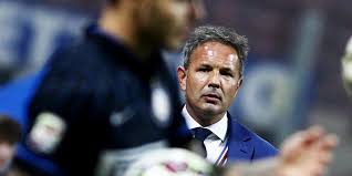 Sinisa mihajlovic berpendapat, bagaimana pun juventus di bawah komando maurizio sarri saat ini, tetap lebih baik dibandingkan inter milan. Sinisa Mihajlovic Non Potrei Mai Allenare Il Milan Il Post