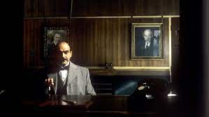 Poirot, który jak zwykle nie daje się zwodzić łatwym poszlakom, wzywa na pomoc inspektora jappa (philips jackson). Agatha Christie S Poirot Staffel 1 Folge 1 Stream Xcine Me