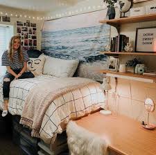 15 Insanely Cute Dorm Room Ideas To Copy This Year The Metamorphosis Dorm Room Inspiration Girls Dorm Room Cool Dorm Rooms