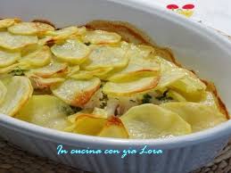 Mettere in un piatto l'olio con un pizzico di sale e in un altro piatto il pan grattato. Filetti Di Merluzzo In Crosta Di Patate In Cucina Con Zia Lora