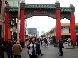 Jake gittes, a private eye, uncovers a web of personal and political scandals while he is hired by a beautiful socialite to investigate her husband's extra marital affair. Die 5 Besten Lima Lima Chinatown Barrio Chino Touren 2021 Viator