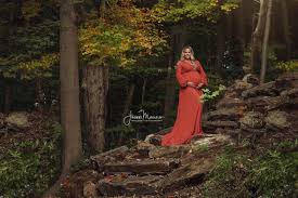 Book your fall mini session now! The colors are beautiful.