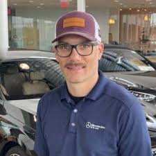 Mercedes-Benz of St. Louis Staff