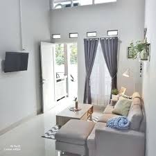 Ruang tamu adalah ruang publik didalam rumah karena fungsinya tentu saja sebagai tempat utama untuk menerima semua tamu yang datang ke desain ruang tamu moden minimalis. 12 Cara Hias Ruang Tamu Sempit Agar Nampak Lebih Luas Menarik Ilham Media