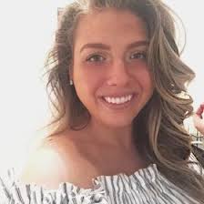 Aisha Berg's Instagram, Twitter & Facebook