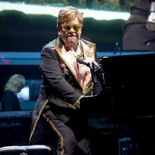 „lasst die kinder in ruhe! in dem fall muss ich putler mal recht geben. Sir Elton John Er Wurde Niemals Seine Kinder Zuchtigen Gala De