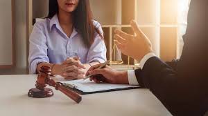 May: 28,393 lawyers with active licenses to practice law in Illinois