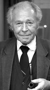 Famous Pipe Smokers: 06/19/12