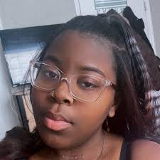 miss thang 🦋 (@itgirlcammie)