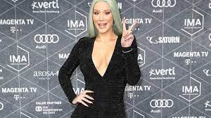 Iggy azalea ретвитнул(а) jessica colquitt. Iggy Azalea Fuhlt Sich Einsam
