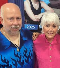 Janet got a little eye candy and handsy