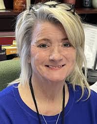 Laura Driskell's Instagram, Twitter & Facebook