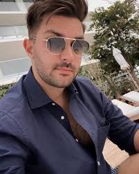 Aaron Wester (@themodernotter) • Instagram photos and videos