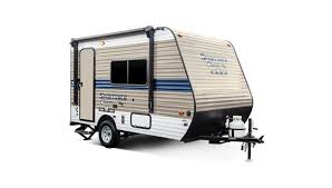 Learn everything you need to know about campers under 2,000 lbs in this post. Learn About Lightweight Trailers And What They Have To Offer Thor Industries
