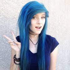 30 Deeply Emotional And Creative Emo Hairstyles For Girls Haar Styling Emo Frisuren Madchen Frisuren