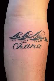 40 Ideen Fur Ohana Tattoo Das Symbol Fur Familie Und Freundschaft Tattoodesigns Freundschaftstattoo T Ohana Tattoo Matching Family Tattoos Matching Tattoos