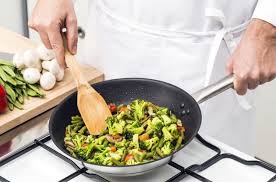 Retrouvez ici tous les bons conseils et les méthodes de cuisson pour cuire tous vos légumes préférés. Mode De Cuisson Sain Comment Preserver Les Nutriments
