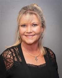 Annette Ingle's Instagram, Twitter & Facebook