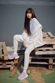 Diese und viele andere produkte sind heute im adidas. Blackpink X Adidas Blackpink Lisa Blackpink Black Pink Kpop