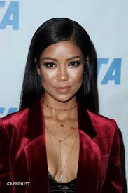 Jhene Aiko Nude and Sexy Photo Collection - Fappenist