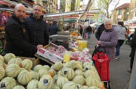 « il me l'a enfoncée dans les fesses, volontairement. Culture Le Plus Beau Marche D Ile De France Est A Aulnay Sous Bois Pressfrom France