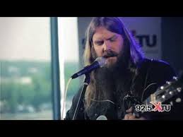 Chris Stapleton What Are You Listening To Live Acoustic Youtube Omg What A Awesome Song I Love It Chris Stapleton Country Music Videos Music Love