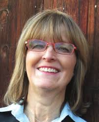 Panel backs Dillard's