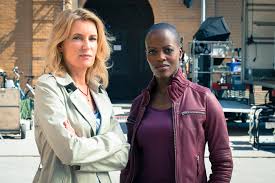 Sie montiert die rauchmelder im haus ab. Ndr Tatort Mit Maria Furtwangler Und Florence Kasumba Dreh Fur Neuen Fall In Presseportal