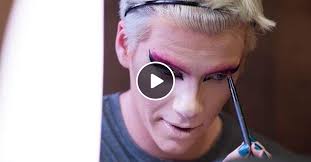 Ella & The Queens #1 ft. Susan from Grindr