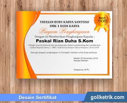 Klik ikon olahraga guna menemukan opsi untuk mengubah ke olahraga lain seperti sepak bola, atau pilih ikon bintang dan gunakan sertifikat ini untuk penghargaan tim lainnya. Download Desain Piagam Penghargaan Format Docx Dan Cdr Best Awards 1 Goliketrik