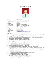 Kepulauan selayar pada tahun 1999 dan tamat tahun 2005 pada tahun yang sama penulis melanjutkan pendidikan di smp negeri 1 benteng selayar dan tamat pada tahun 2008 kemudian penulis. 15 Contoh Daftar Riwayat Hidup Lampiran Skripsi