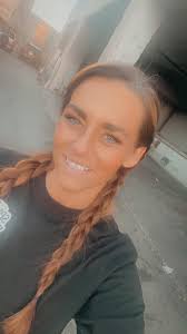 My beautiful sweet bestie. Hit her up 🤪🤪