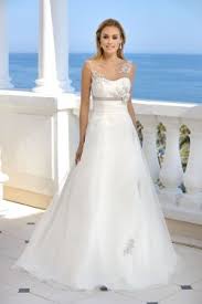 Ich verkaufe mein brautkleid ladybird (preis verhandelbar). Die Ganze Kollektion Brautkleider Von Laydbird Brautmoden Entdecken Sie Ihr Traum Hochzeitskleid In Der Umfangreichen Sammlung Von L Brautmode Brautkleid Braut