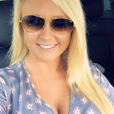 Amber Harwell's Instagram, Twitter & Facebook