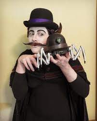 Diy Disney Villains Costumes Ideas Tutorials Maskerix Com Disney Villain Costumes Trendy Hat Villain Costumes