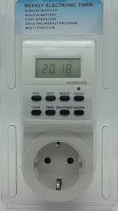 Theben biasanya dipakai pada instalasi listrik untuk menghidupkan lampu di jalanan secara otomatis. Timer Stop Kontak Digital Mengatur Pemakaian Listrik Dengan Praktis