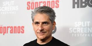 'The White Lotus' encuentra en 'Los Soprano' su primer fichaje para la  temporada 2: Michael Imperioli protagonizará los nuevos episodios de la  serie de HBO