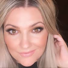 Anna Revel (annamrevel)