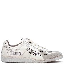 Look to our sterling collection of trainers, boots and. Maison Margiela Replica Graffiti Sneakers Hervia