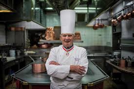 Dragi gospodine, cele mai gustoase, puhave și moi plăcinte le puteți găsi aici. Elitele Gastronomiei Cei Mai Buni BucÄƒtari Ai Lumii Transilvania Reporter